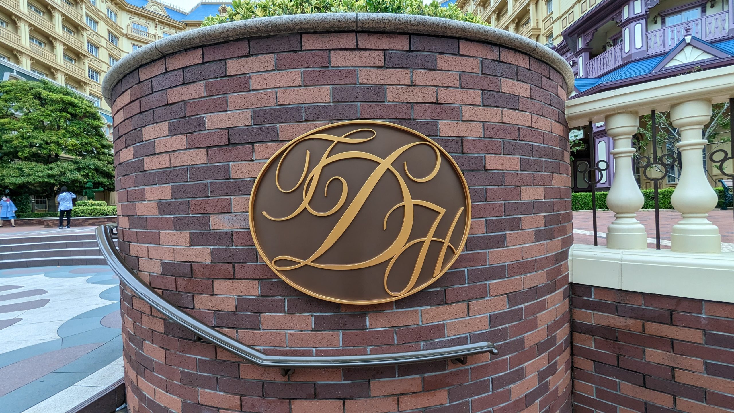 Tokyo Disneyland Hotel Review: Wake Up To Cinderella’s Castle!